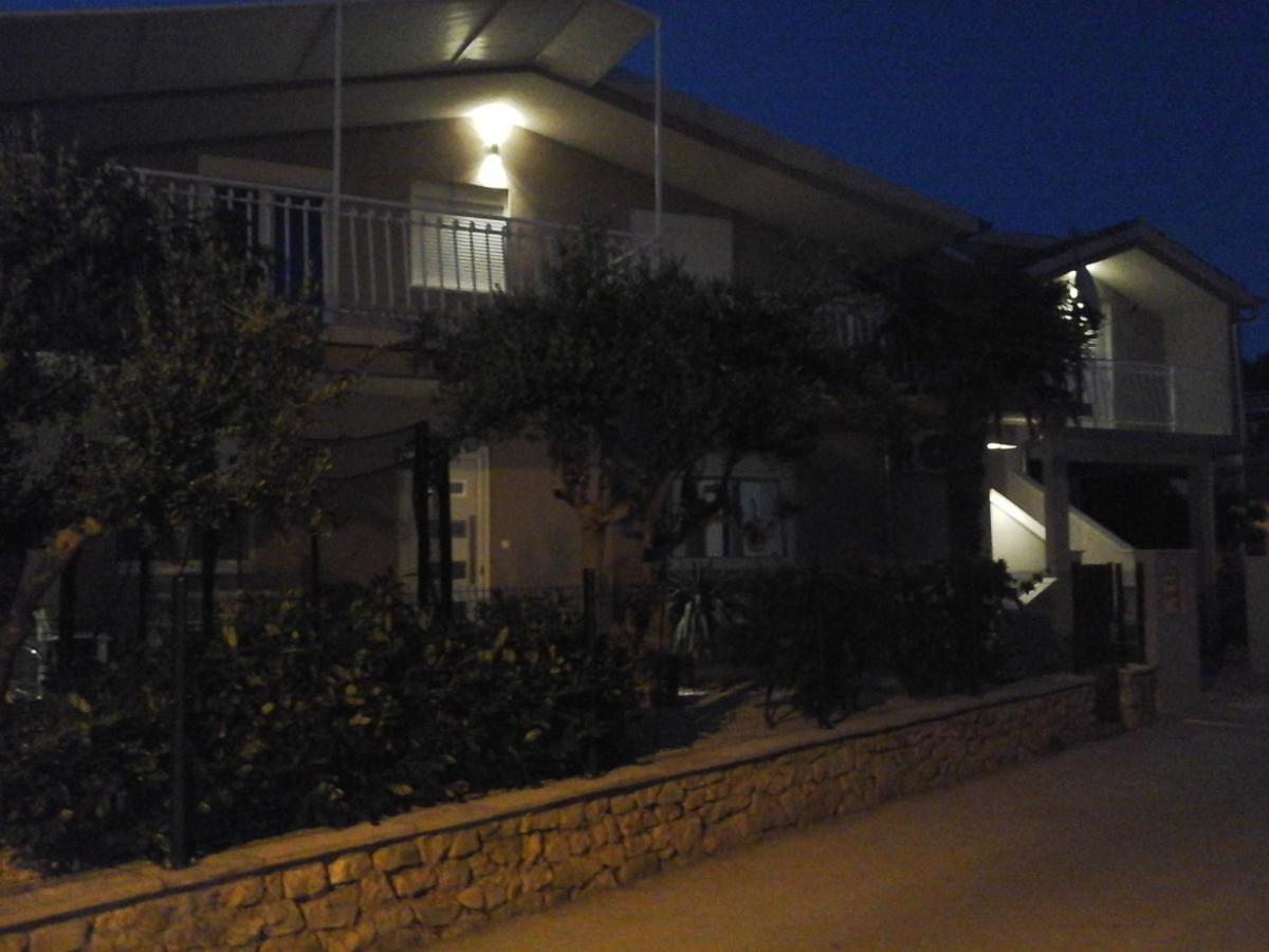 Apartments Anita Frane 沃迪切 外观 照片