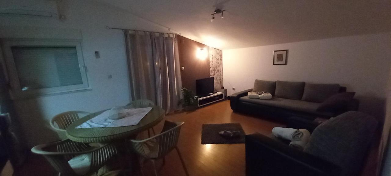 Apartments Anita Frane 沃迪切 外观 照片