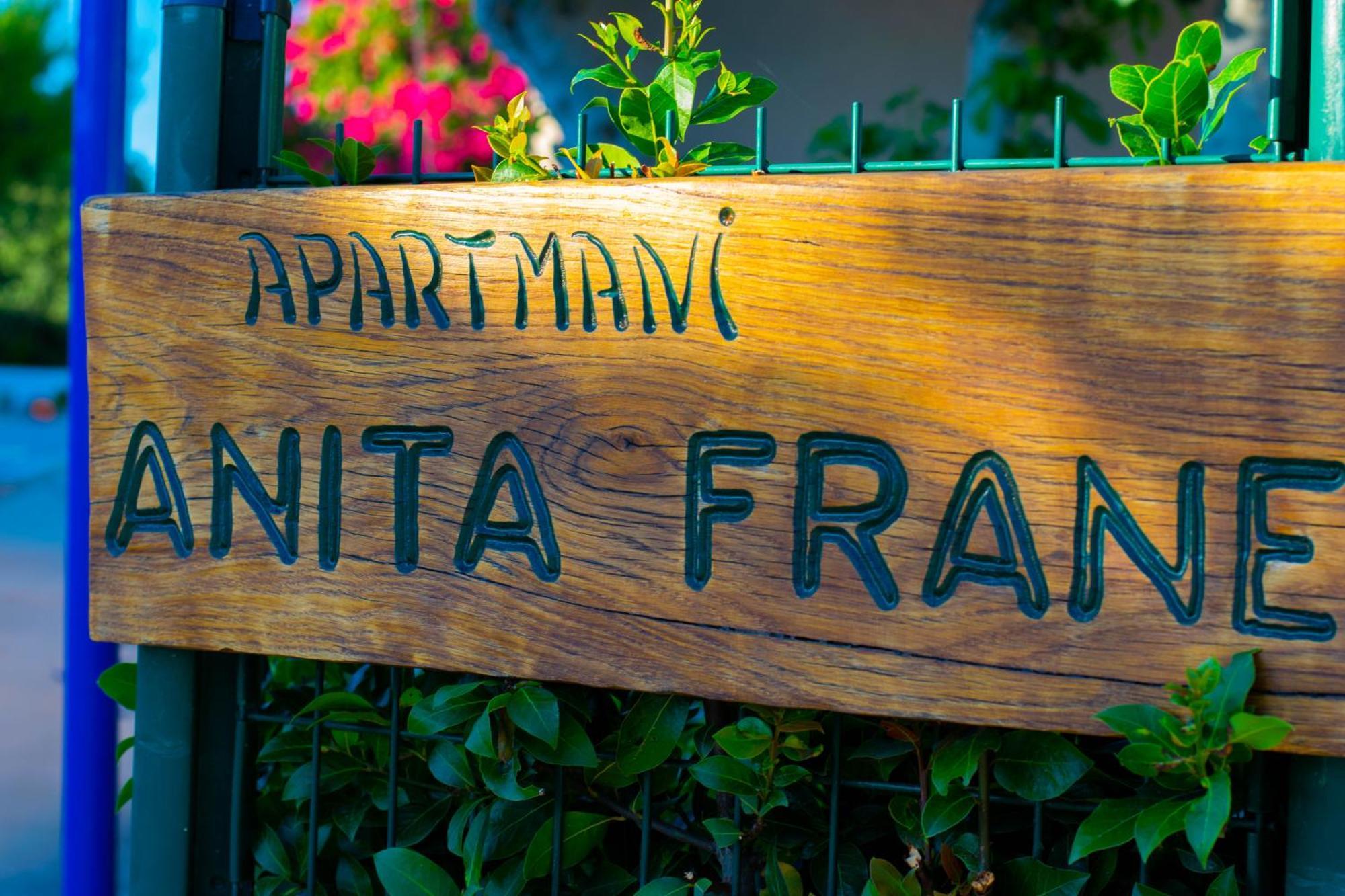 Apartments Anita Frane 沃迪切 外观 照片